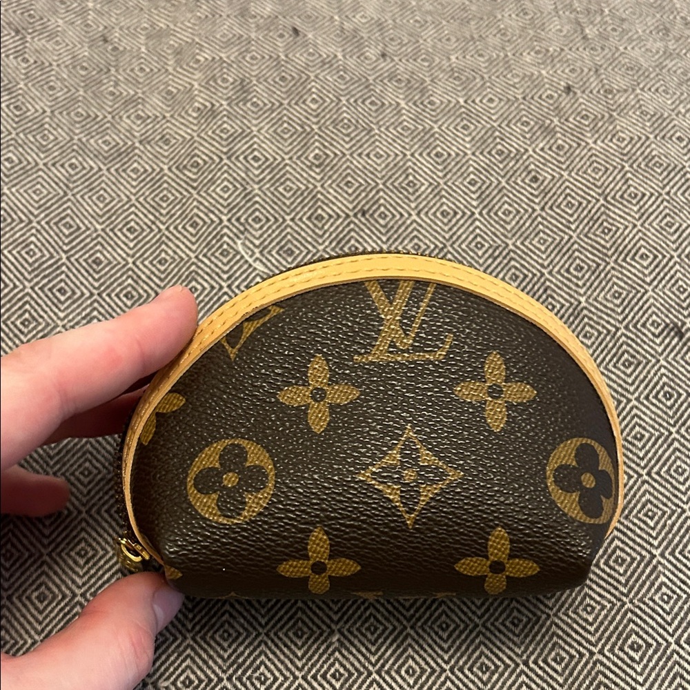 Louis Vuitton Monogram Brown and Gold Key Holder